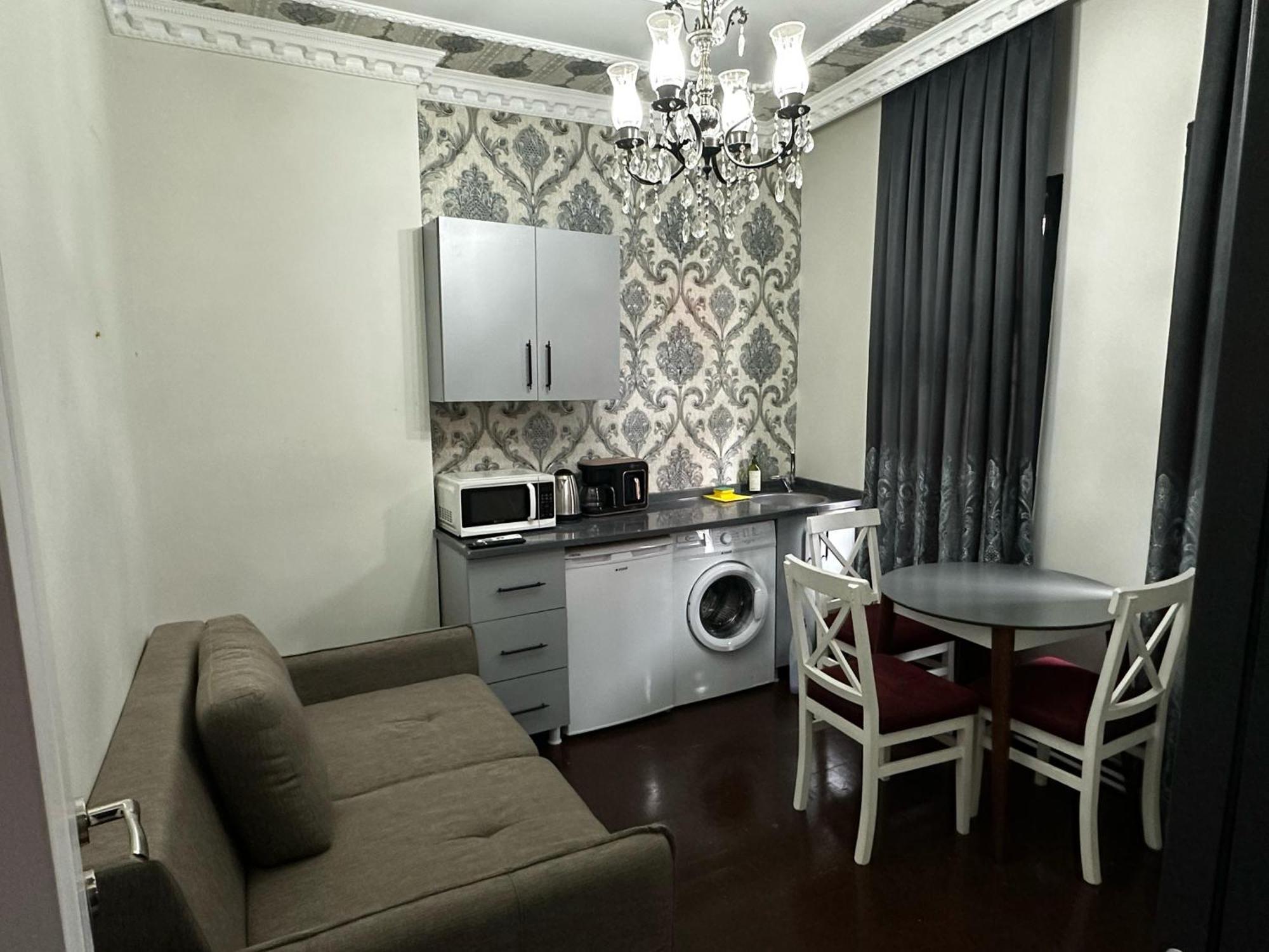 Seven Roses Apart Hotel Istanbul Exterior photo